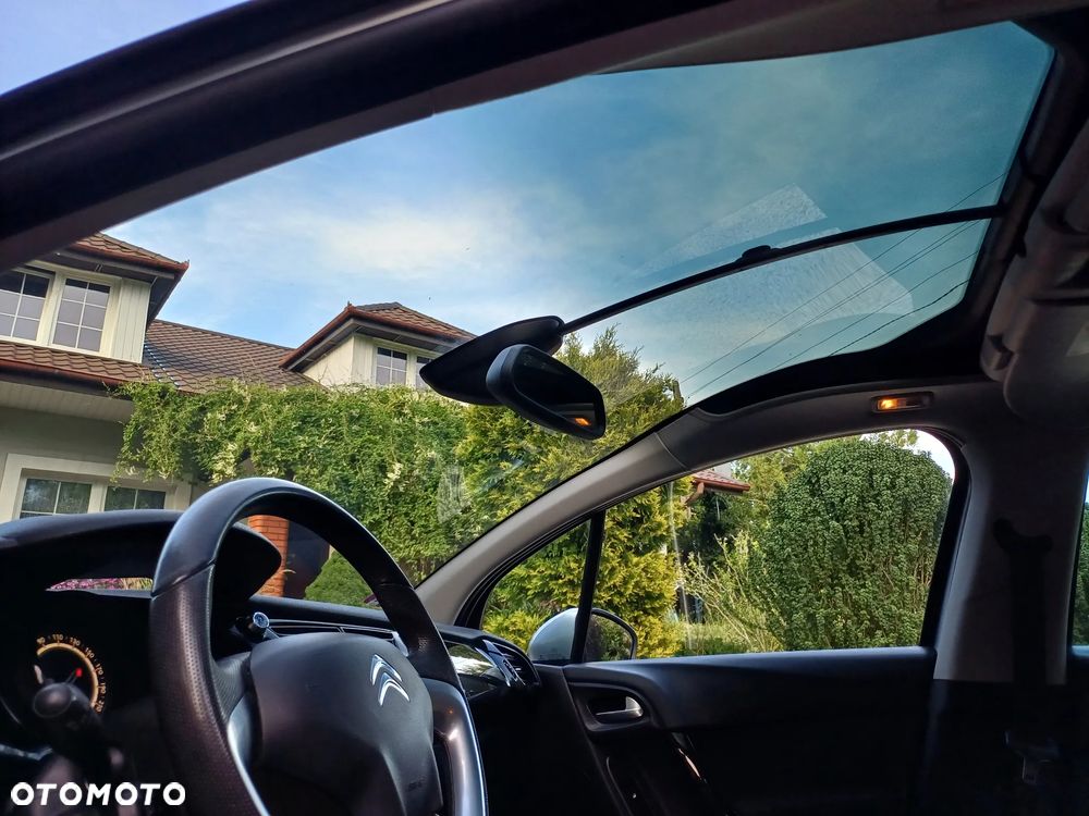 Citroën C3 1.2 PureTech Exclusive - 32