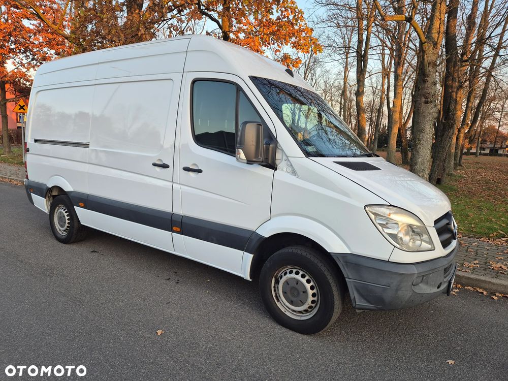 Mercedes-Benz SPRINTER - 24