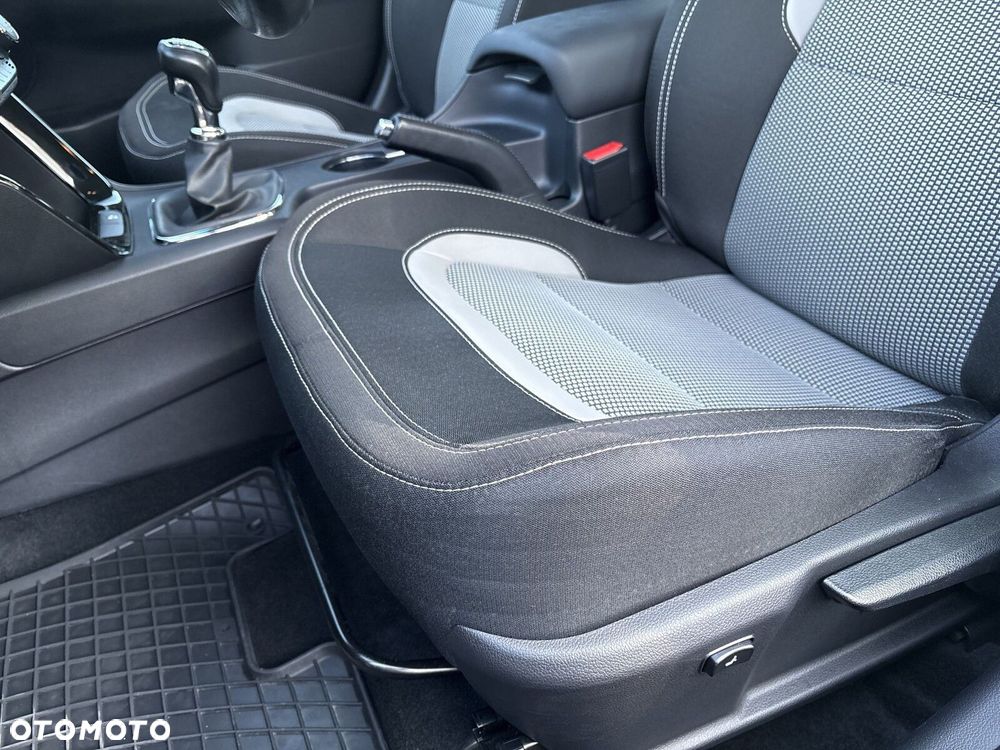 Kia Ceed 1.6 GDI L Business Line - 12