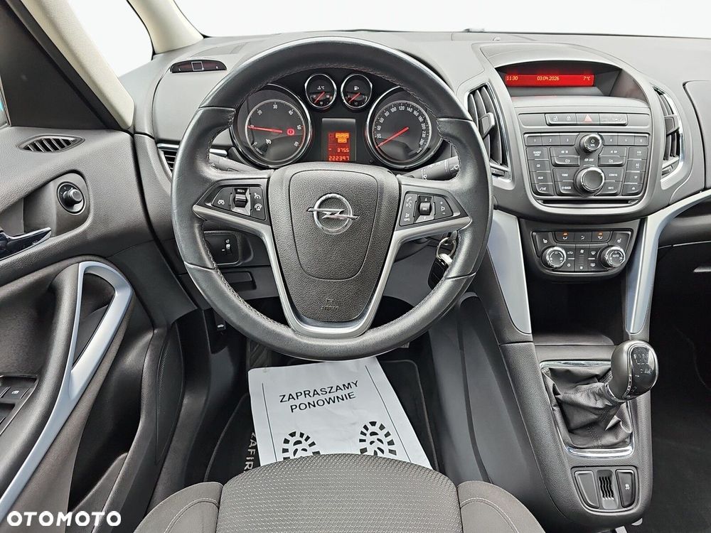 Opel Zafira - 12