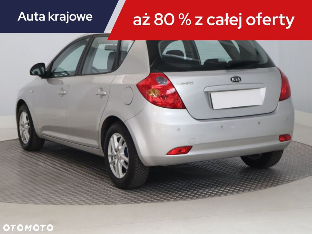 Kia Ceed - 6