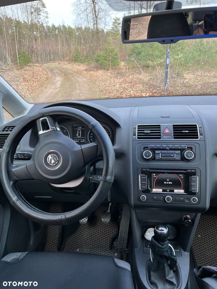 Volkswagen Touran 1.6 TDI DPF Highline - 5