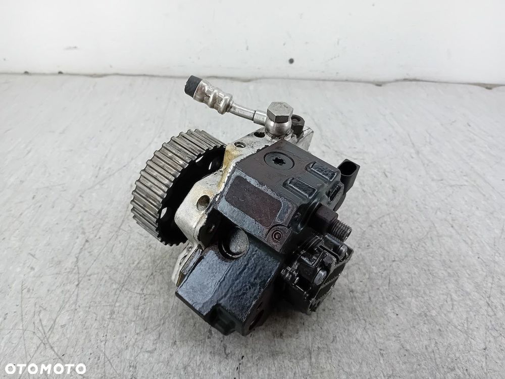 POMPA WTRYSKOWA VW CRAFTER 2.5 TDI - 1