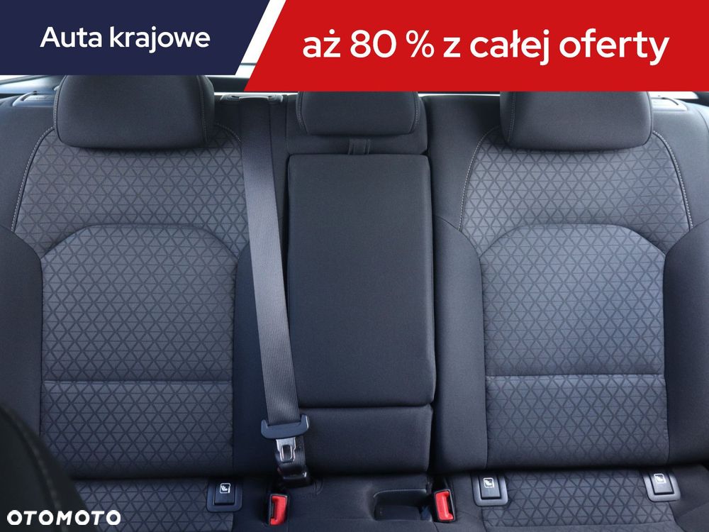 Kia Ceed - 12