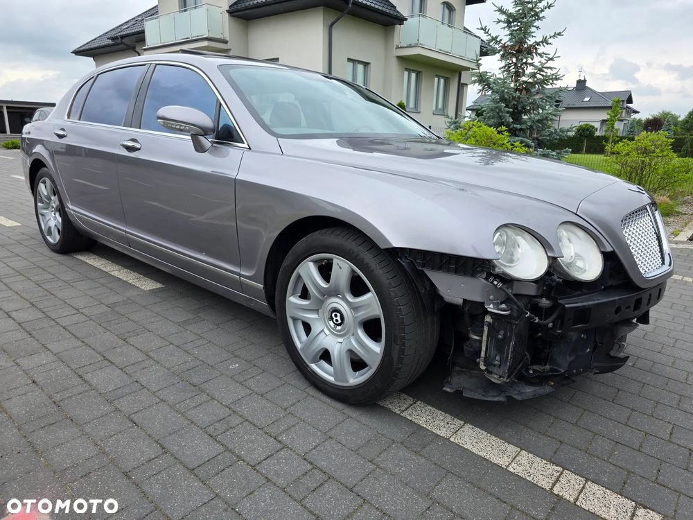 Bentley Flying Spur - 35