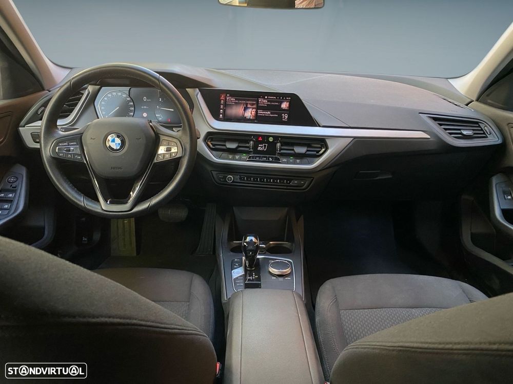 BMW 118 i Auto - 4