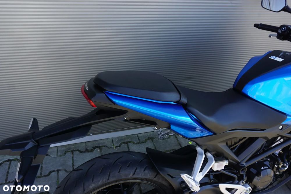 Honda CB - 10