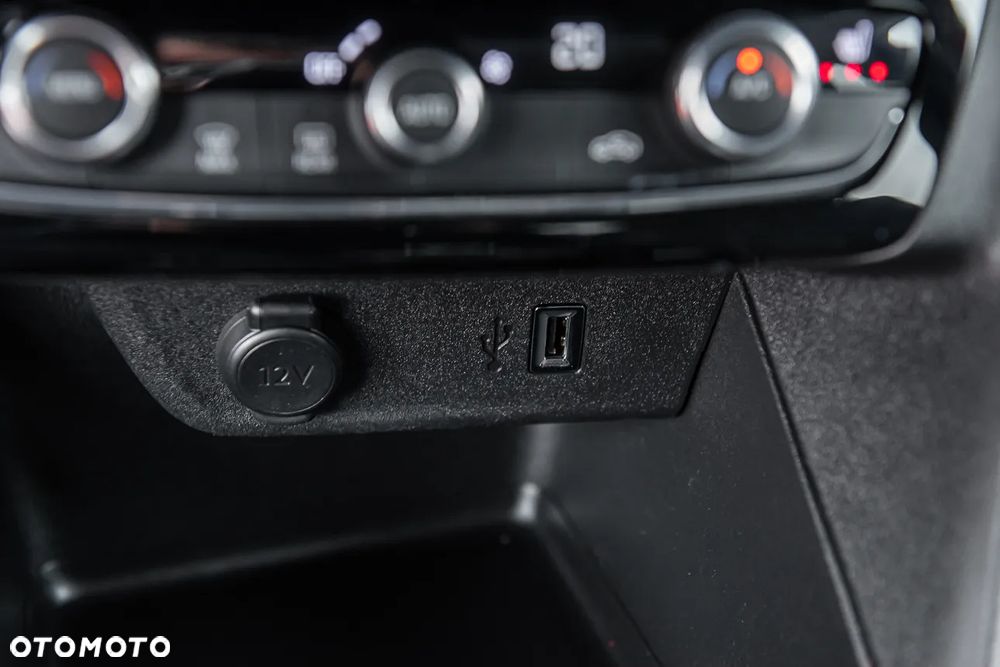 Opel Corsa Electric GS - 27