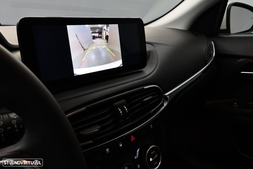 Fiat Tipo Cross 1.0 GSE T3 - 26