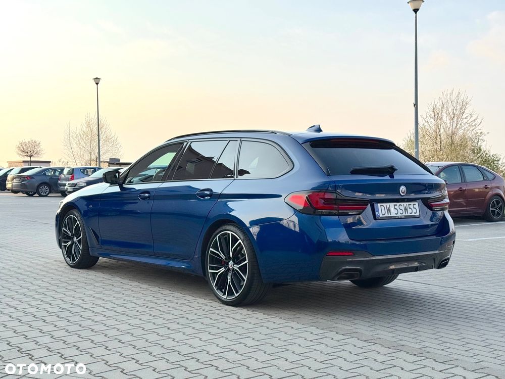 BMW Seria 5 530i xDrive mHEV M Sport sport - 5