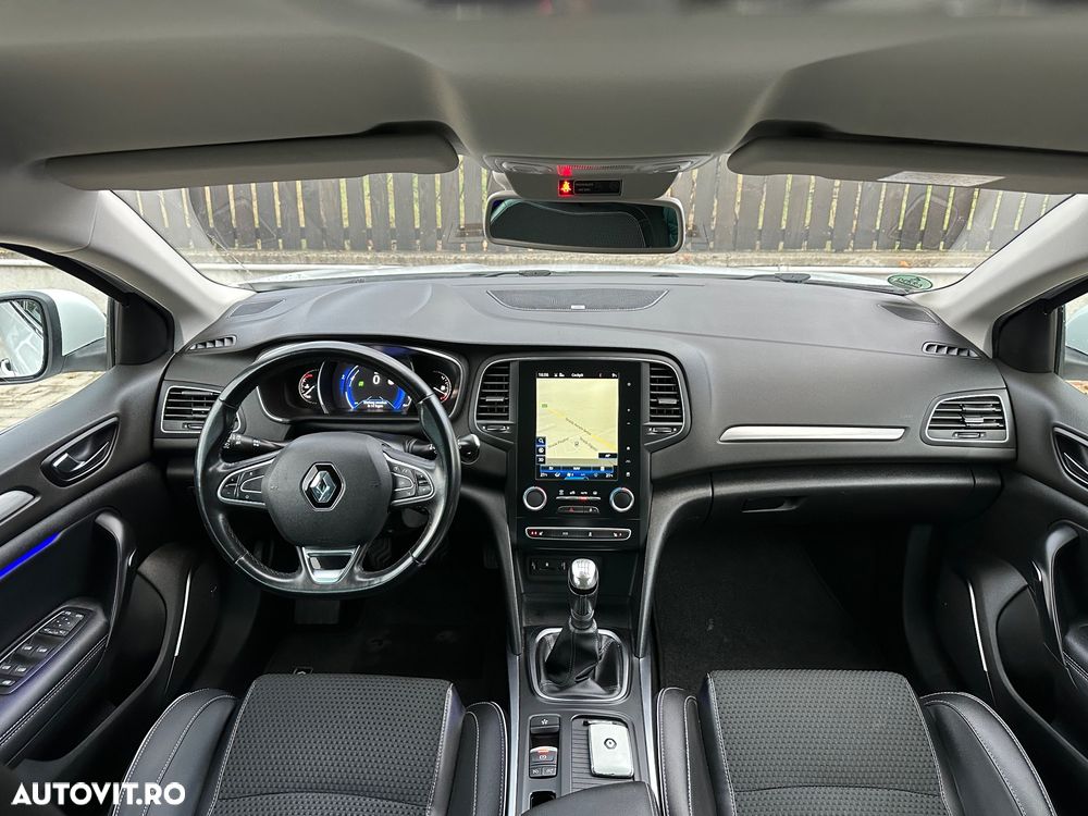 Renault Megane ENERGY dCi 130 BOSE EDITION - 6