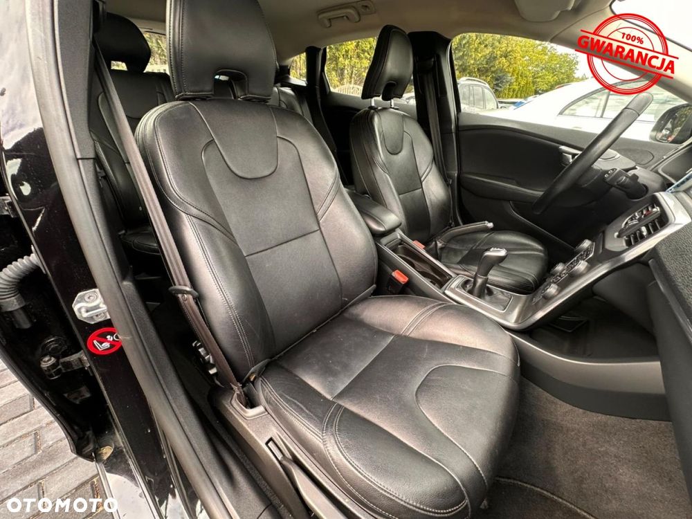 Volvo V40 D2 Drive-E R-Design Kinetic - 27