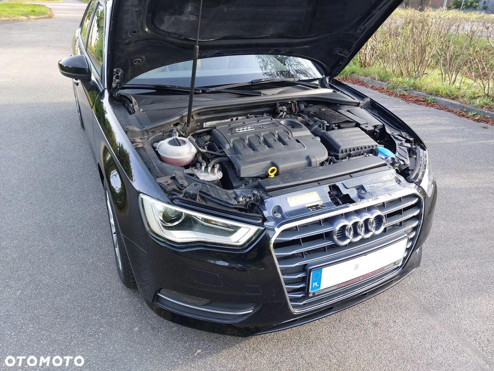 Audi A3 Sportback 1.6 TDI ultra Attraction - 11