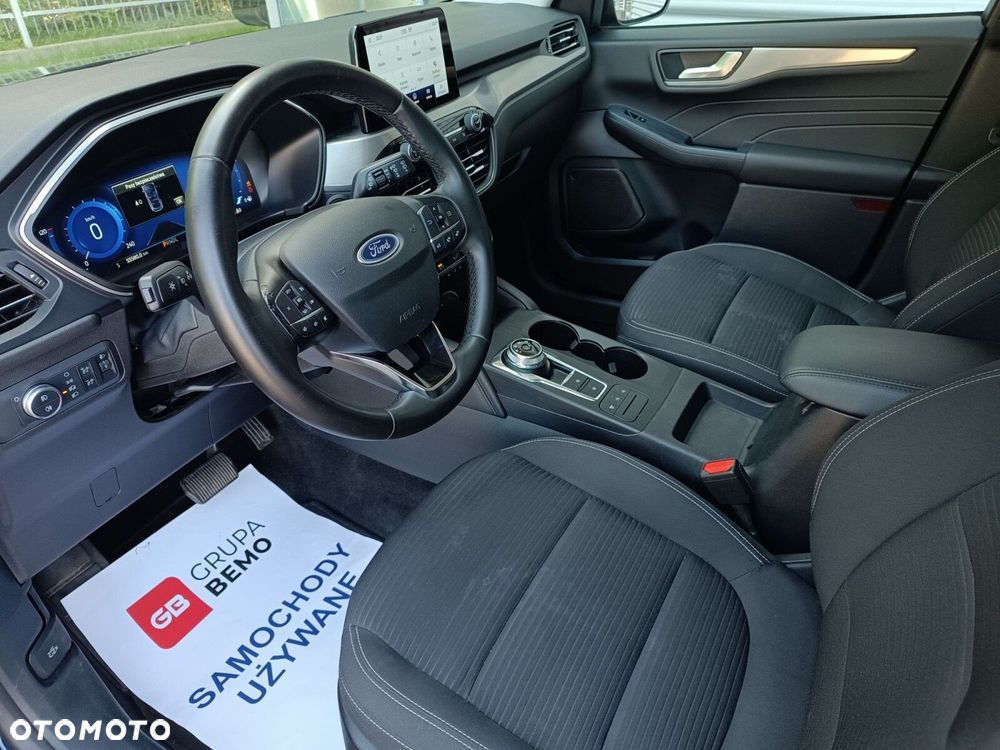 Ford Kuga - 10