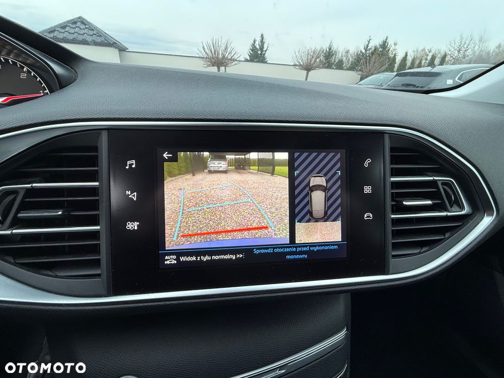 Peugeot 308 BlueHDi 130 EAT8 Stop & Start Allure - 30