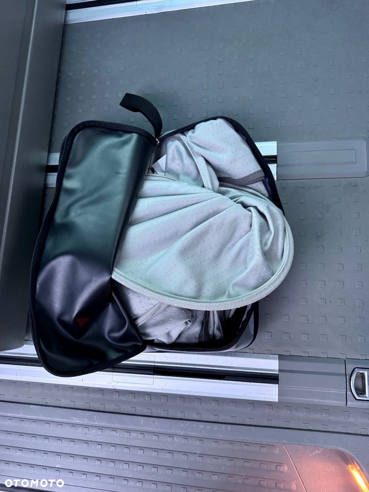 Volkswagen Multivan - 29
