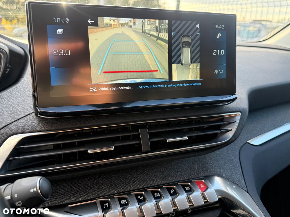 Peugeot 5008 BlueHDi 130 EAT8 Allure - 23