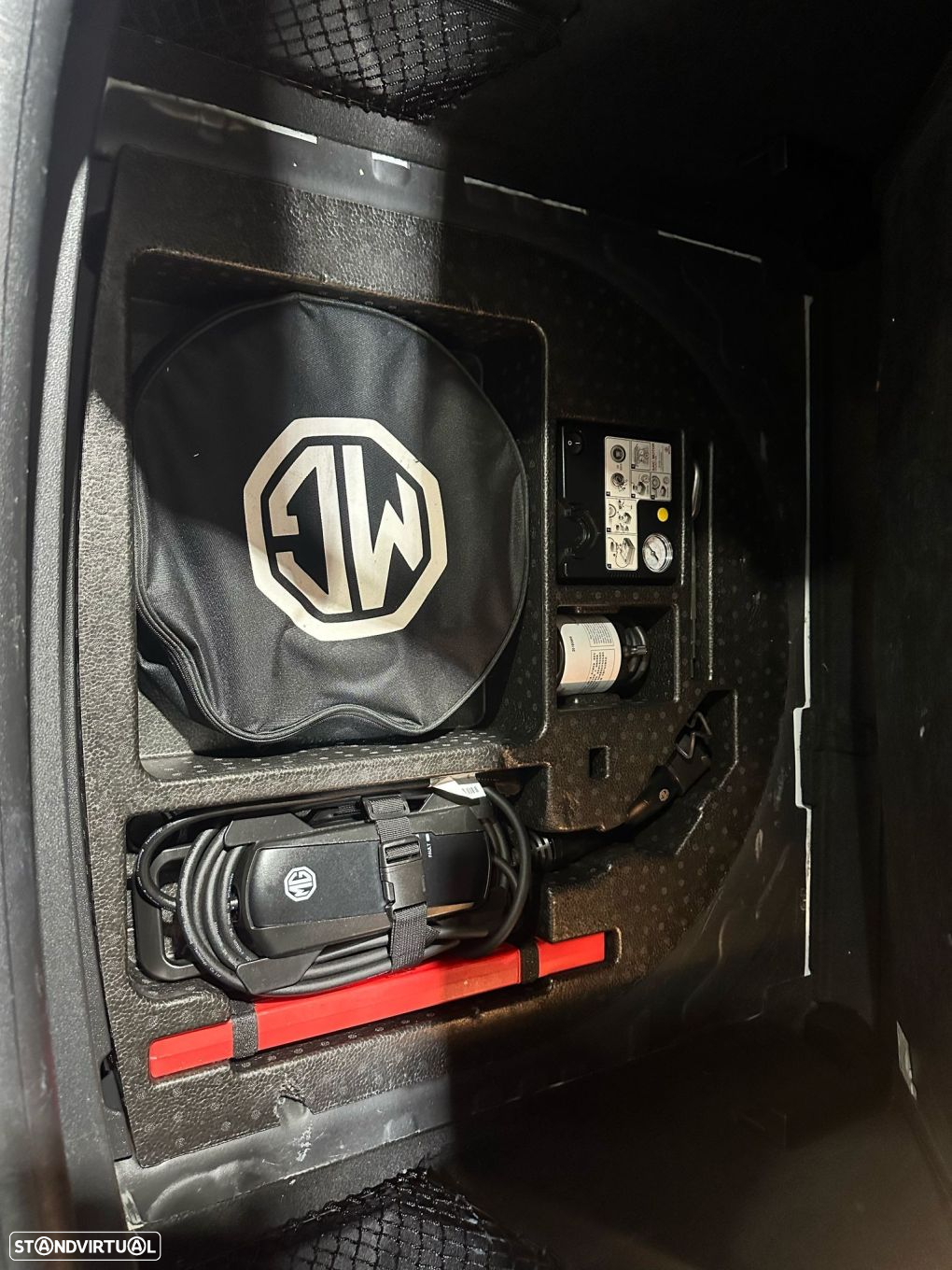 MG ZS EV 44.5 kWh Luxury - 48