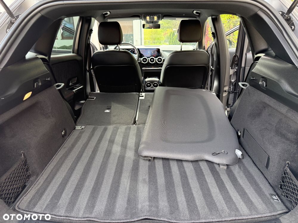 Mercedes-Benz GLA 200 d AMG Line - 15