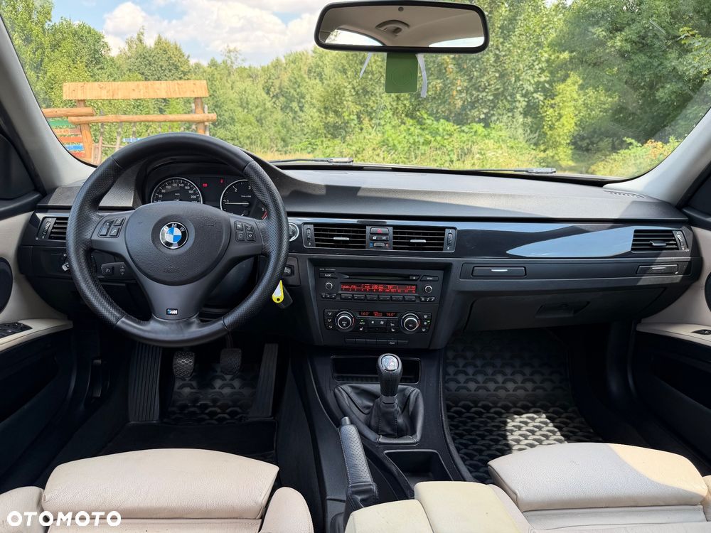 BMW Seria 3 318d DPF - 3