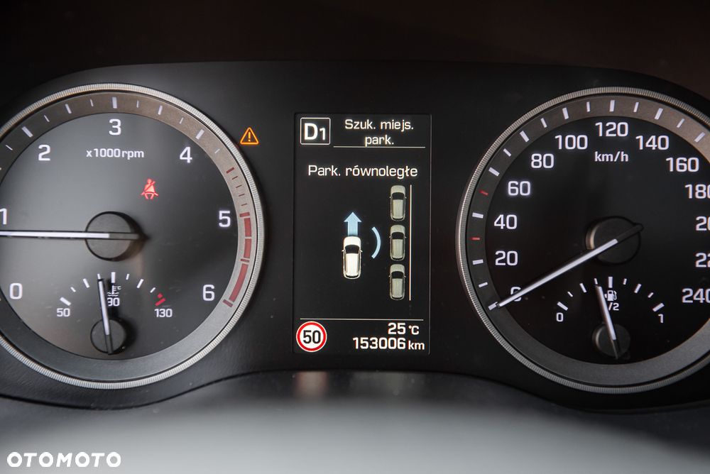 Hyundai Tucson blue 1.7 CRDi 2WD DCT Trend - 22