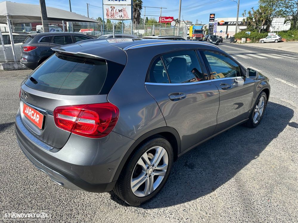 Mercedes-Benz GLA 220 d 4Matic 7G-DCT Style - 7