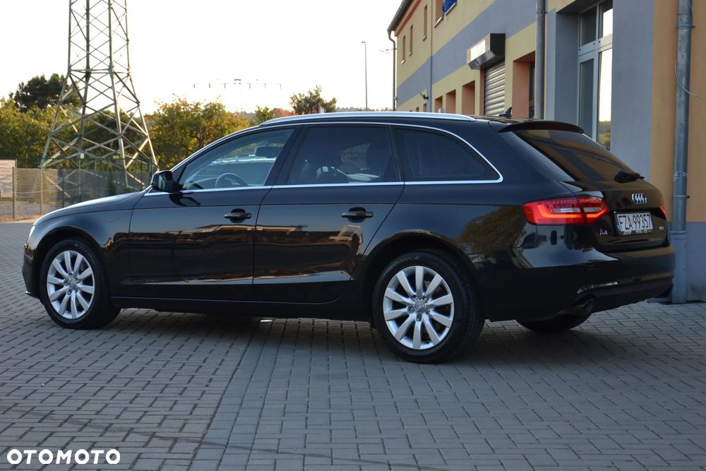 Audi A4 Avant 2.0 TDI DPF multitronic Attraction - 13