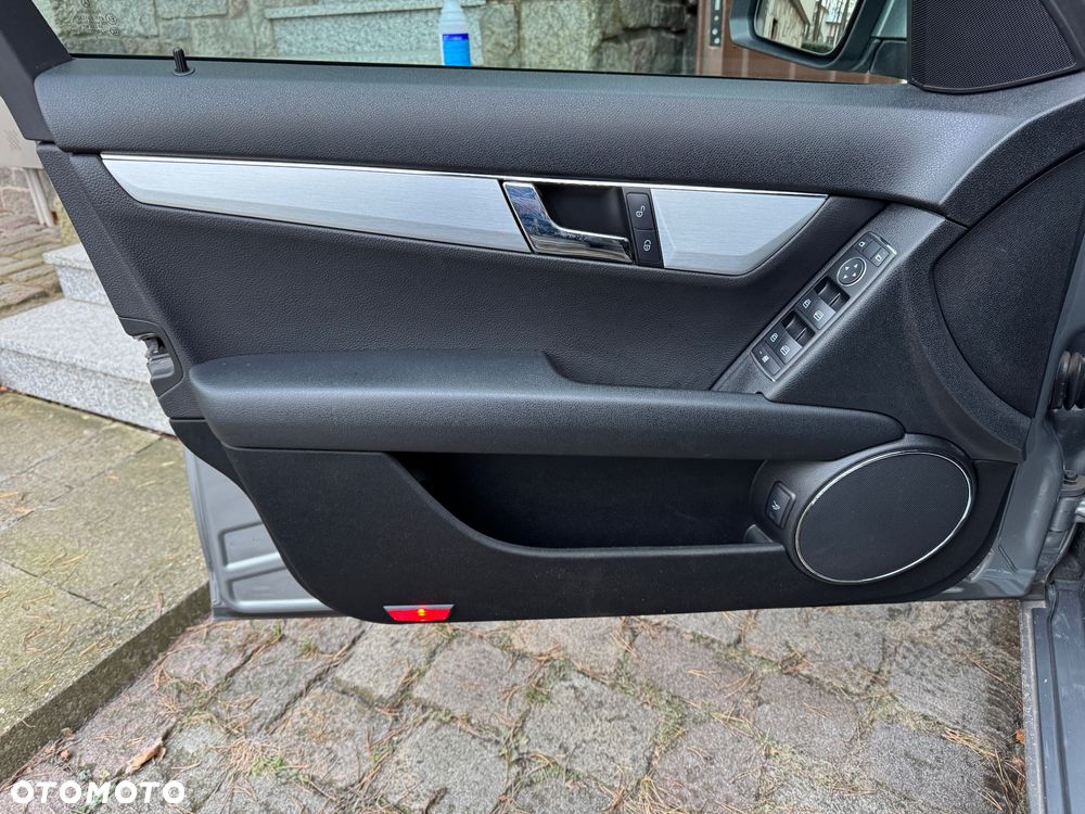 Mercedes-Benz Klasa C - 7