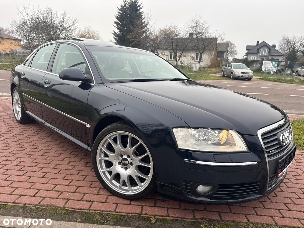 Audi A8 4.2 Quattro - 25