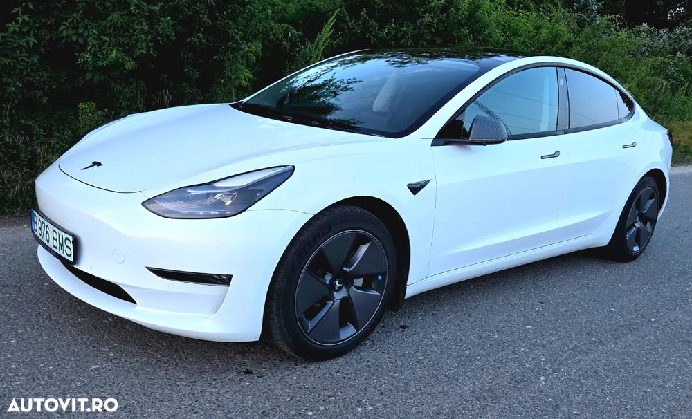 Tesla Model 3 - 13