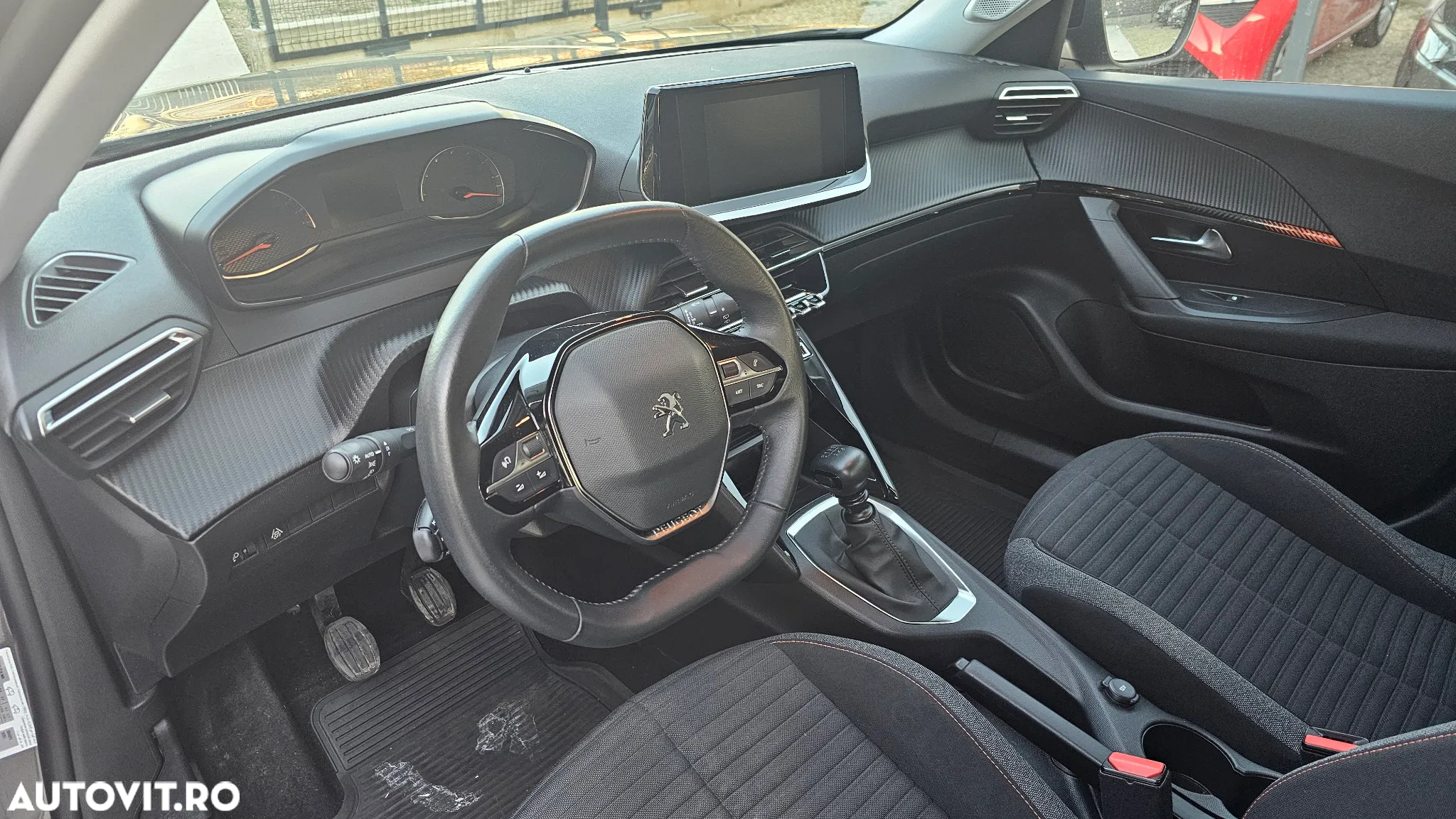 Peugeot 2008 - 14