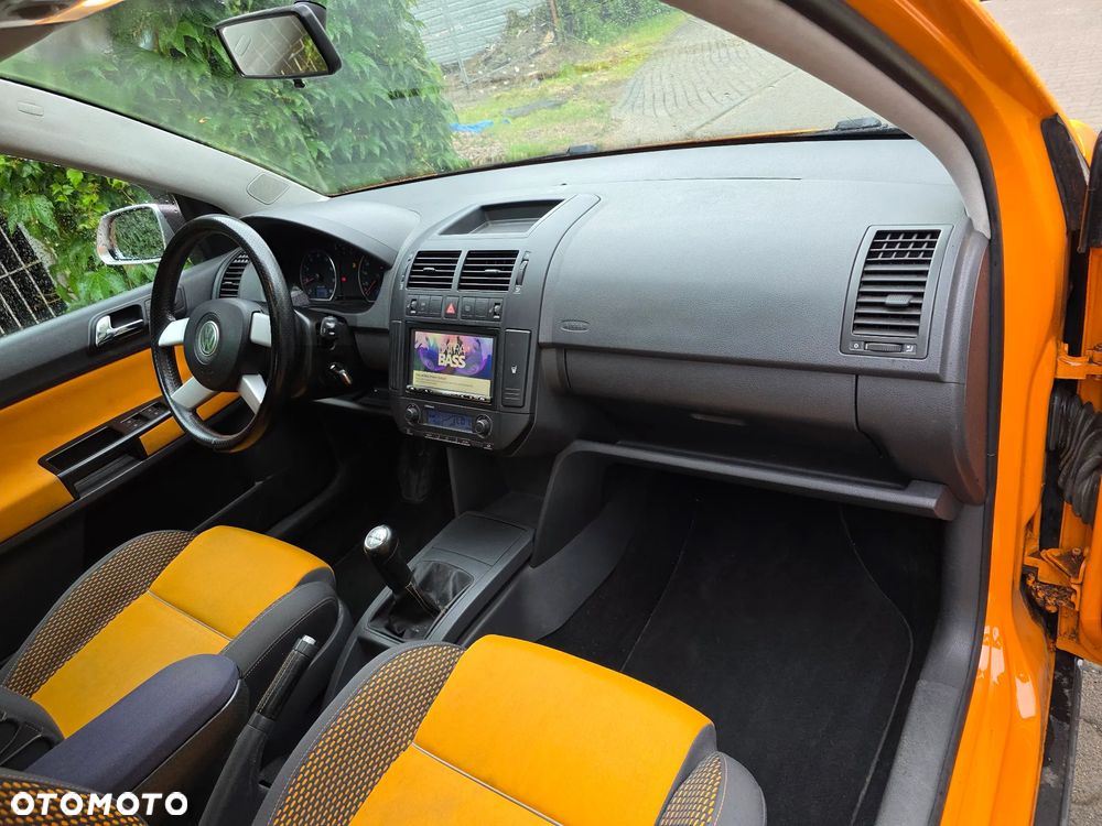 Volkswagen Polo Cross 1.4 16V Highline - 10