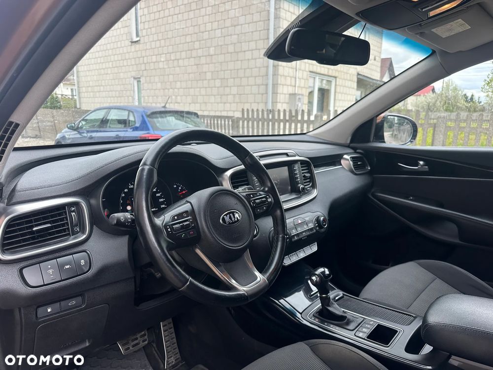 Kia Sorento - 11