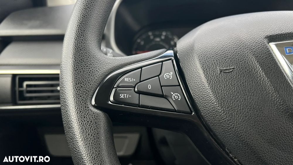 Dacia Logan TCe 90 MT6 Comfort - 13