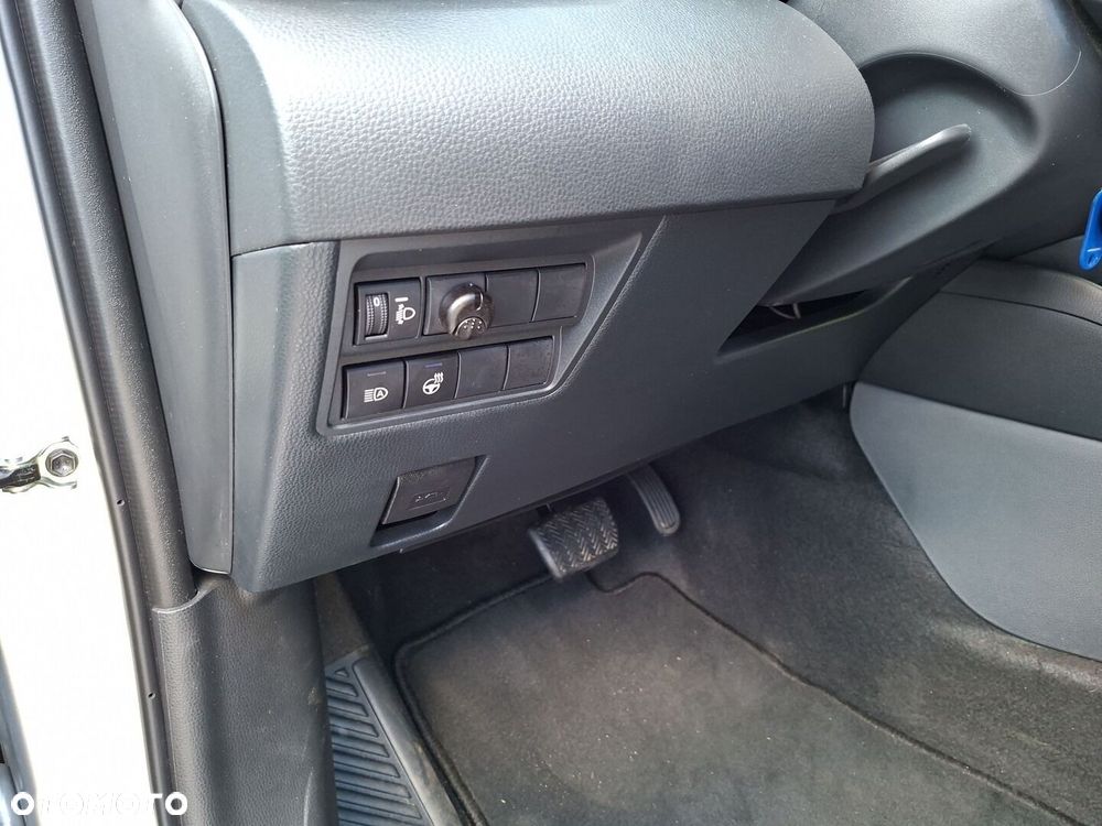 Toyota Yaris Hybrid 1.5 Style - 19