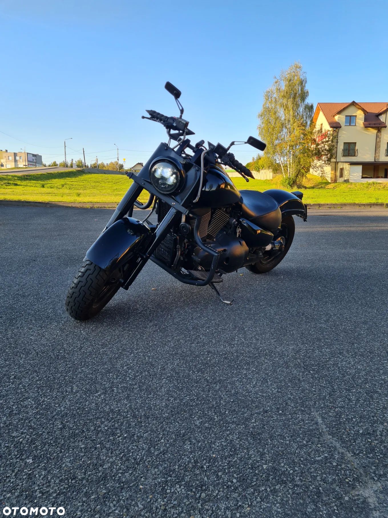 Suzuki Intruder - 1