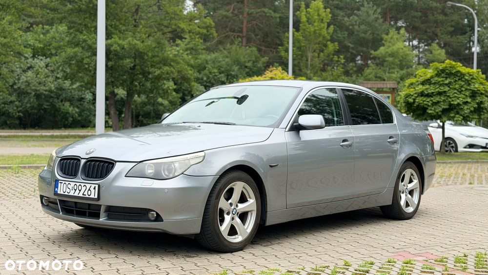 BMW Seria 5 520i - 8