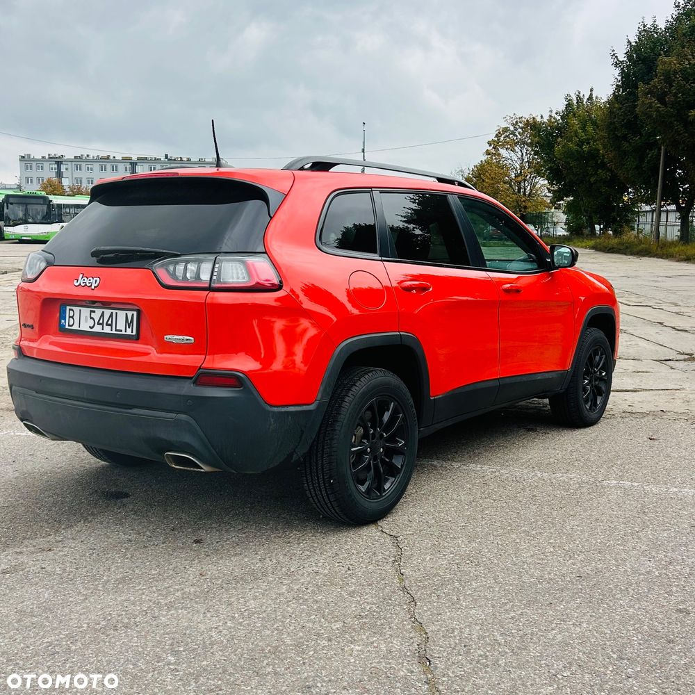 Jeep Cherokee - 7