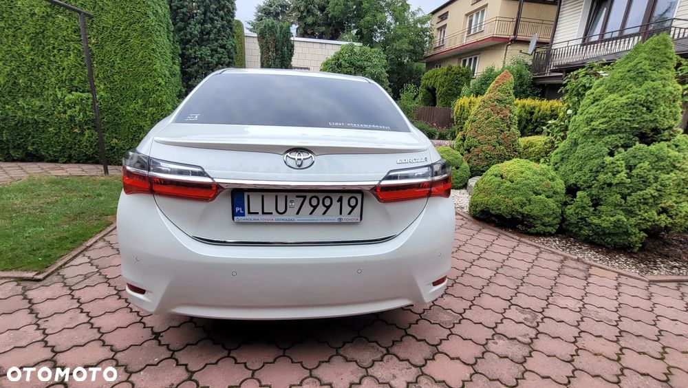 Toyota Corolla 1.6 Prestige EU6 - 17