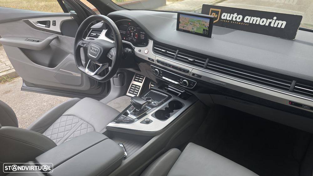 Audi SQ7 - 28