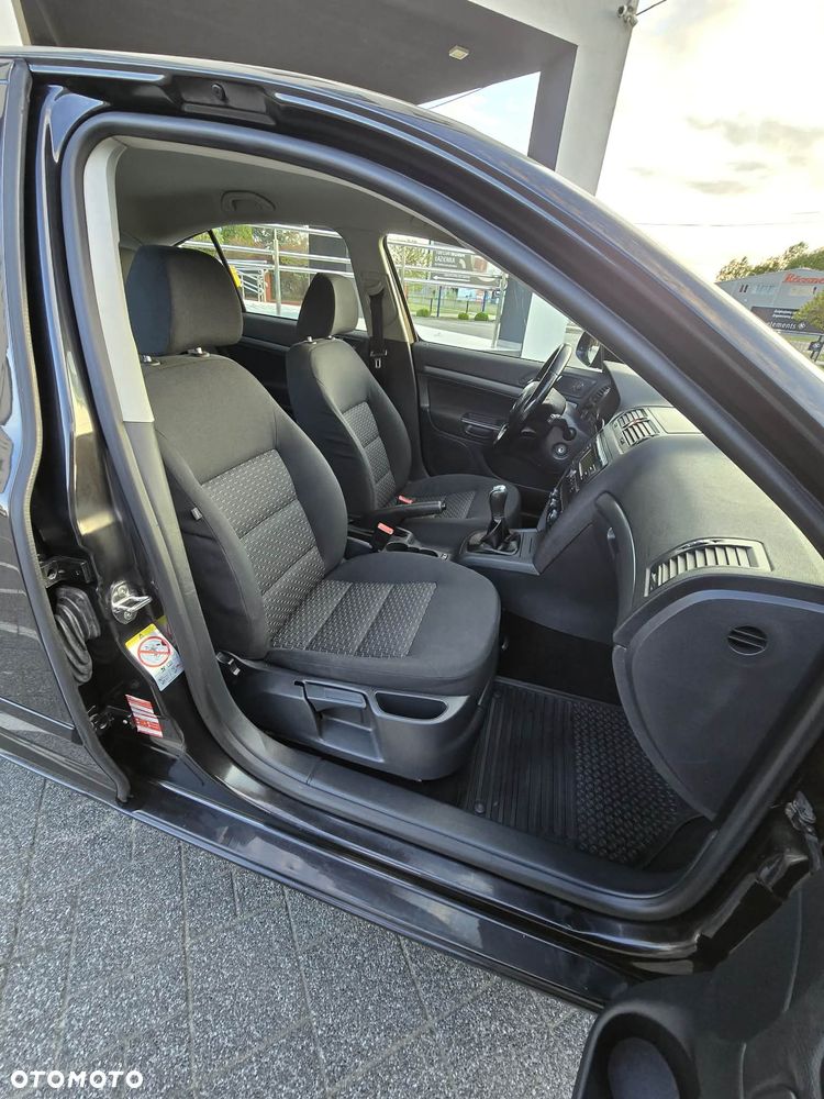 Skoda Octavia 1.6 Classic EU5 - 6
