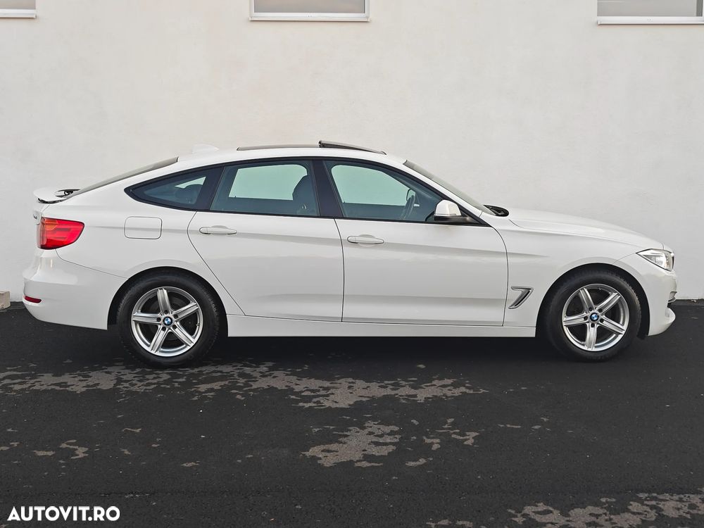BMW Seria 3 320d Aut. - 19