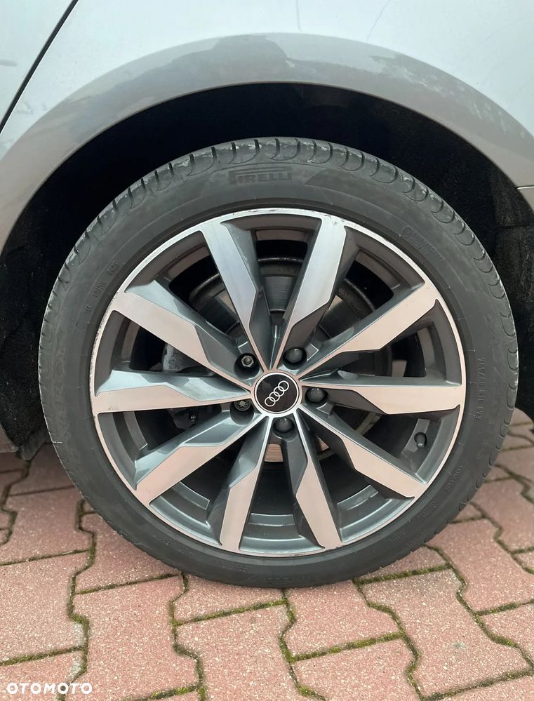 Audi A4 Limousine 35 TFSI mHEV S tronic - 12