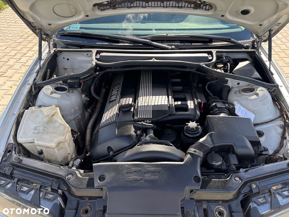 BMW Seria 3 - 34
