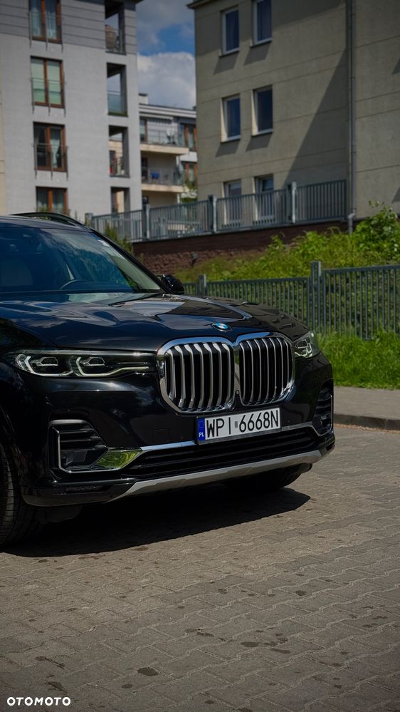BMW X7 xDrive40i - 13