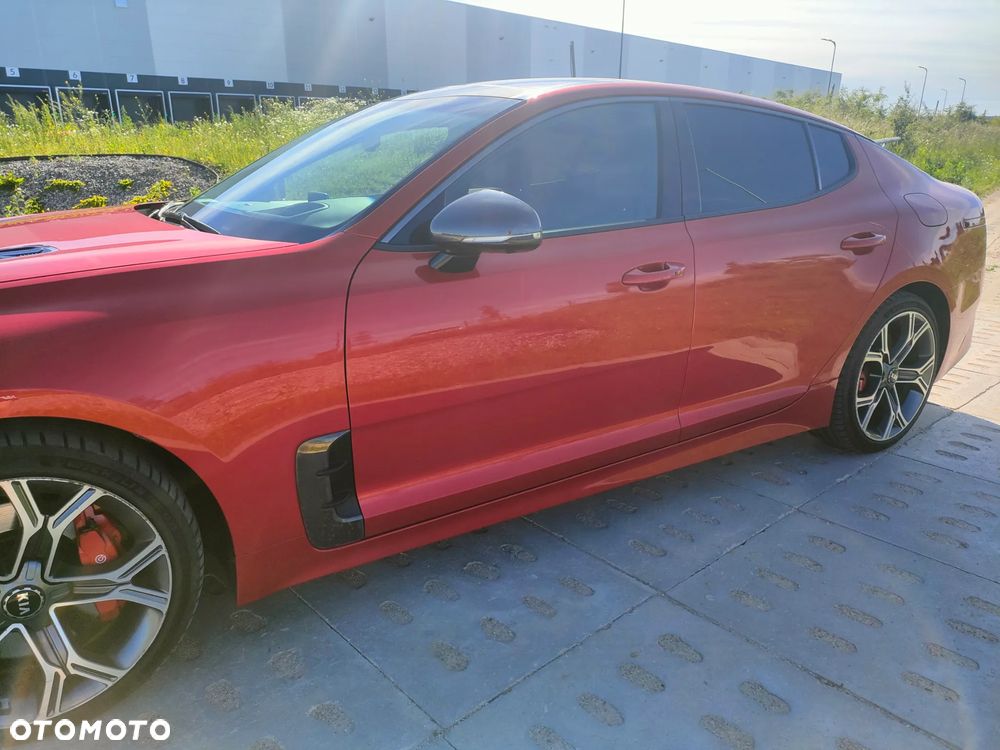 Kia Stinger - 17