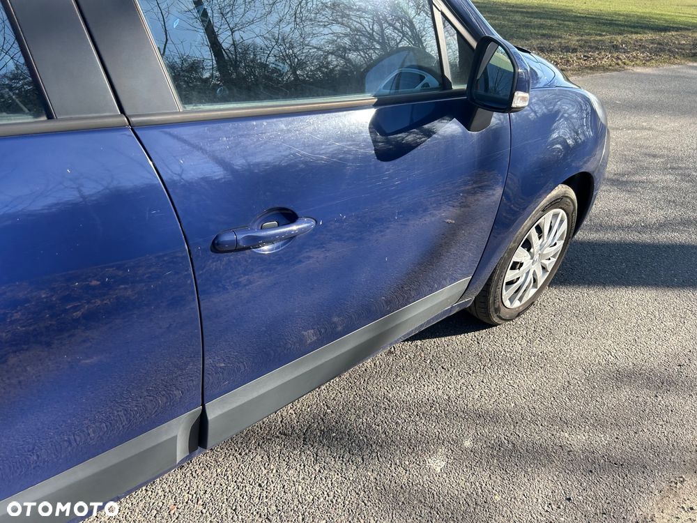 Renault Grand Scenic - 31