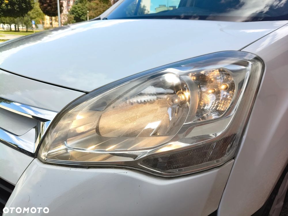 Citroën BERLINGO 1.6 HDI (90KM) 5-BIEGÓW (L1H1) KLIMA WEBASTO STAN IDEALNY 100% BEZWYPADKOWY SERWIS KM NIE MA RDZY - 24