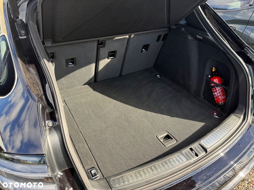 Porsche Macan T - 32