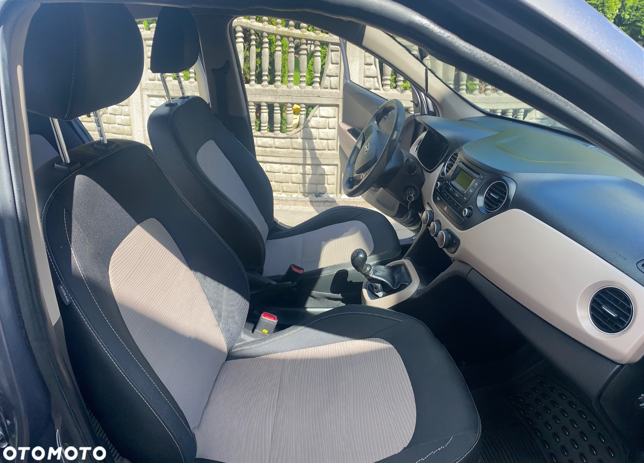 Hyundai i10 - 11